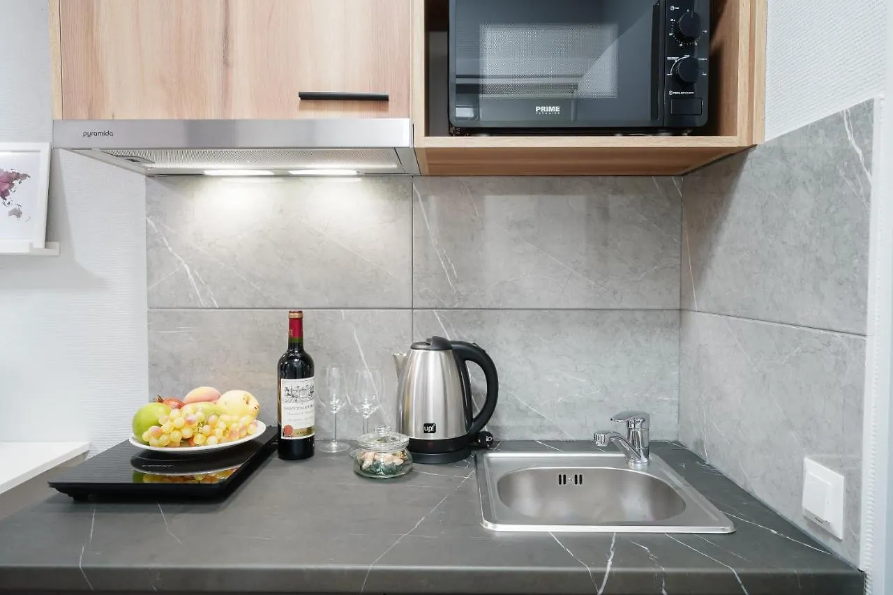Myfreedom Apartments: Metro Pecherskaya Military Hospital Kyiv Ukraine